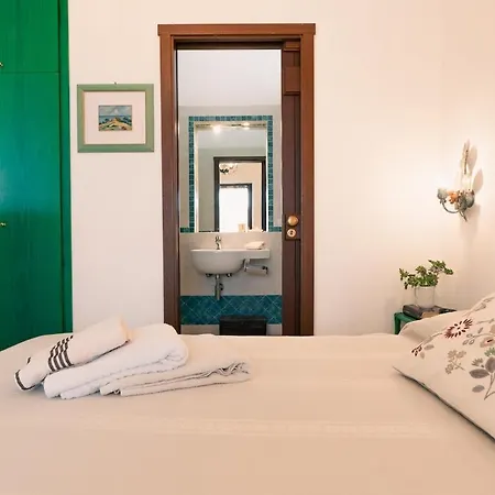 A Pochi Passi A Piedi Dalla Pelosa Hébergement de vacances Stintino